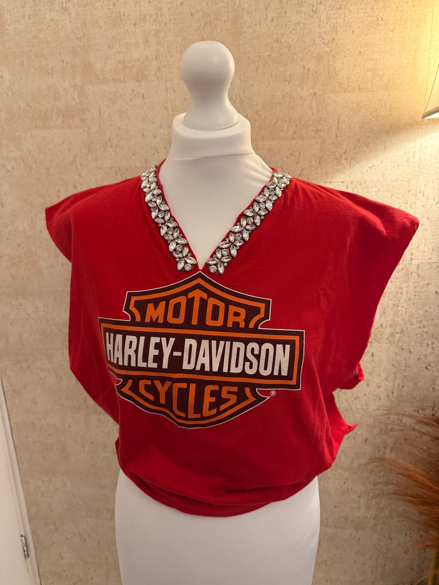 Cut off t-shirt