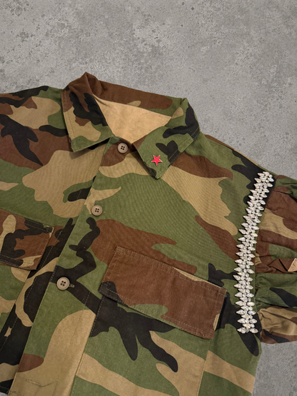 Cropped camo shirt